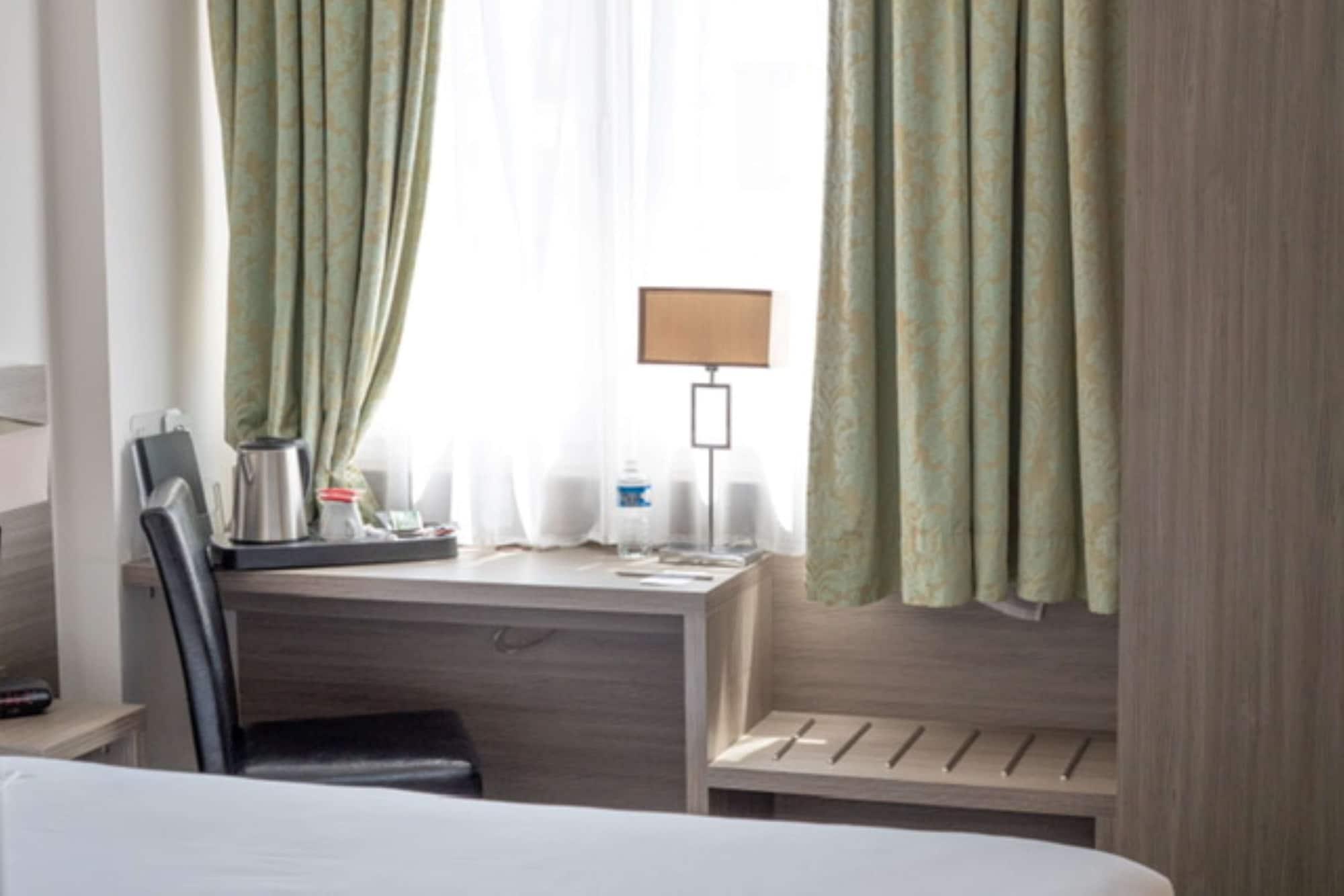 Best Western Hotel Des Thermes - Balaruc Les Bains Sete Bagian luar foto
