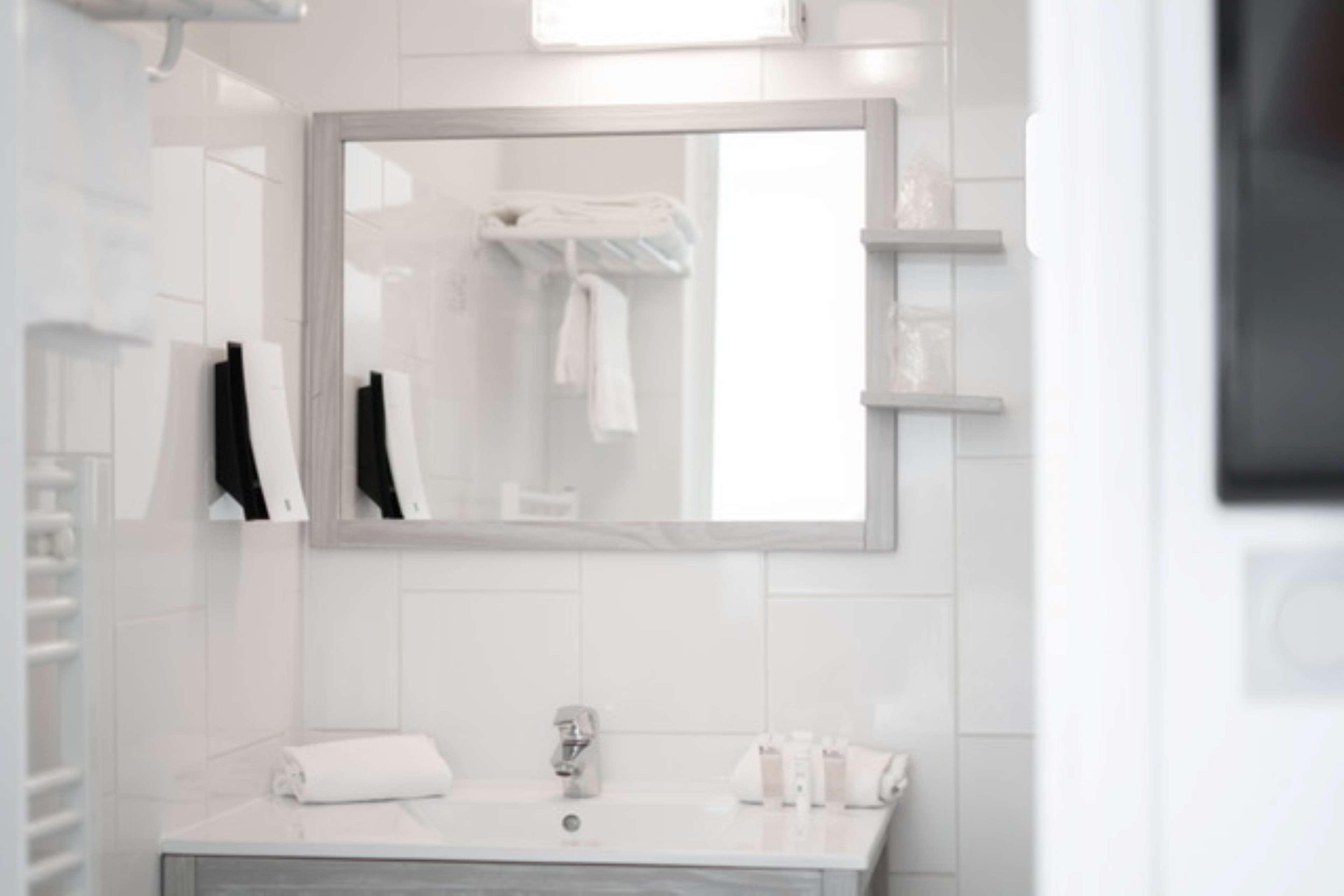 Best Western Hotel Des Thermes - Balaruc Les Bains Sete Bagian luar foto
