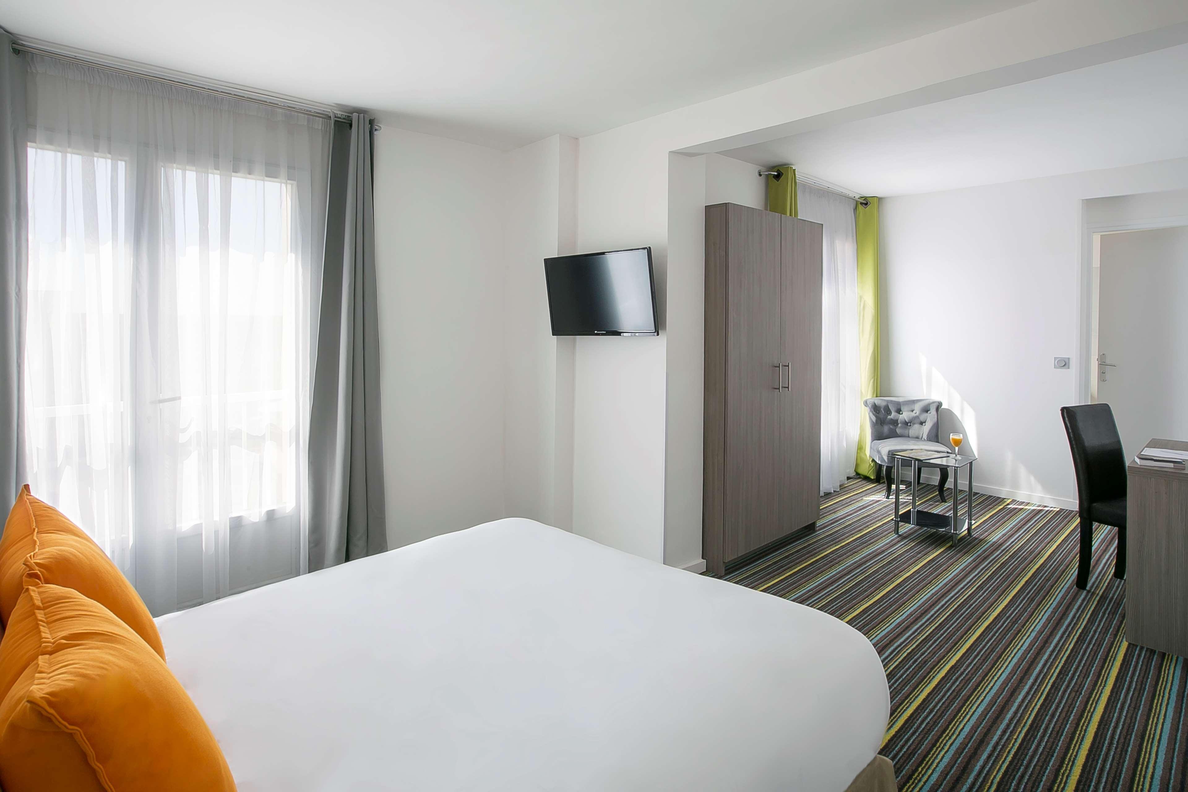 Best Western Hotel Des Thermes - Balaruc Les Bains Sete Bagian luar foto