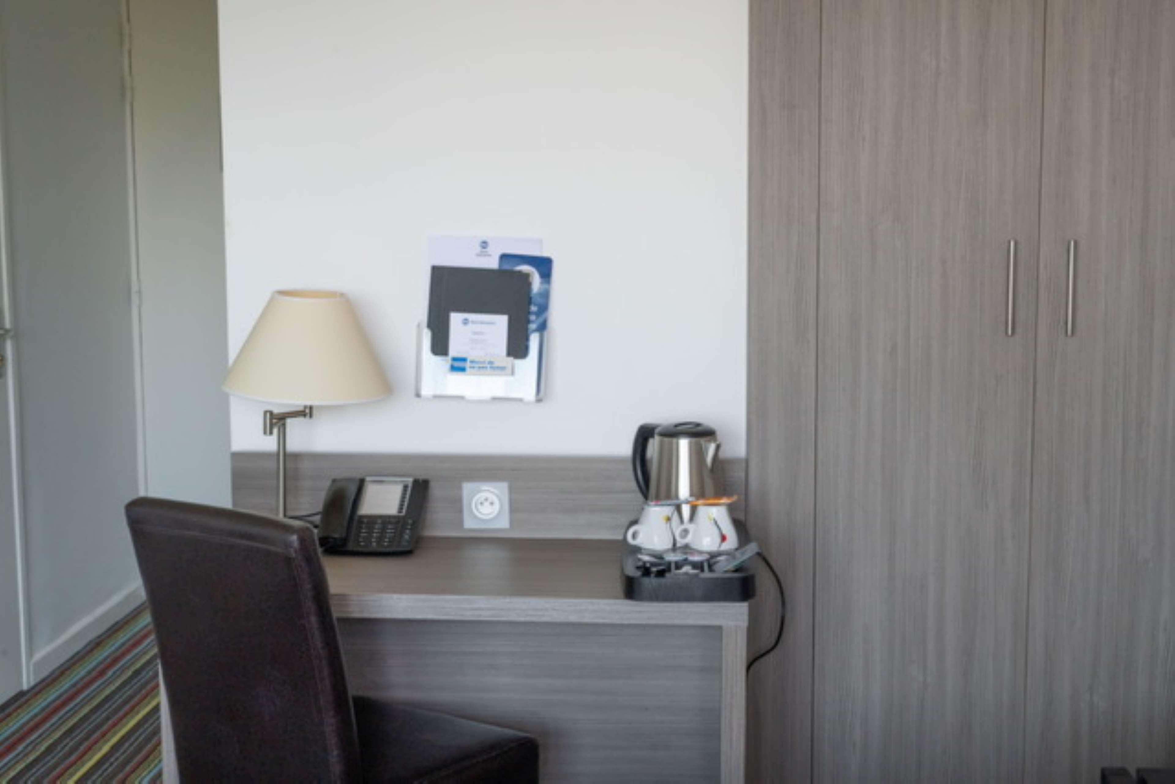 Best Western Hotel Des Thermes - Balaruc Les Bains Sete Bagian luar foto