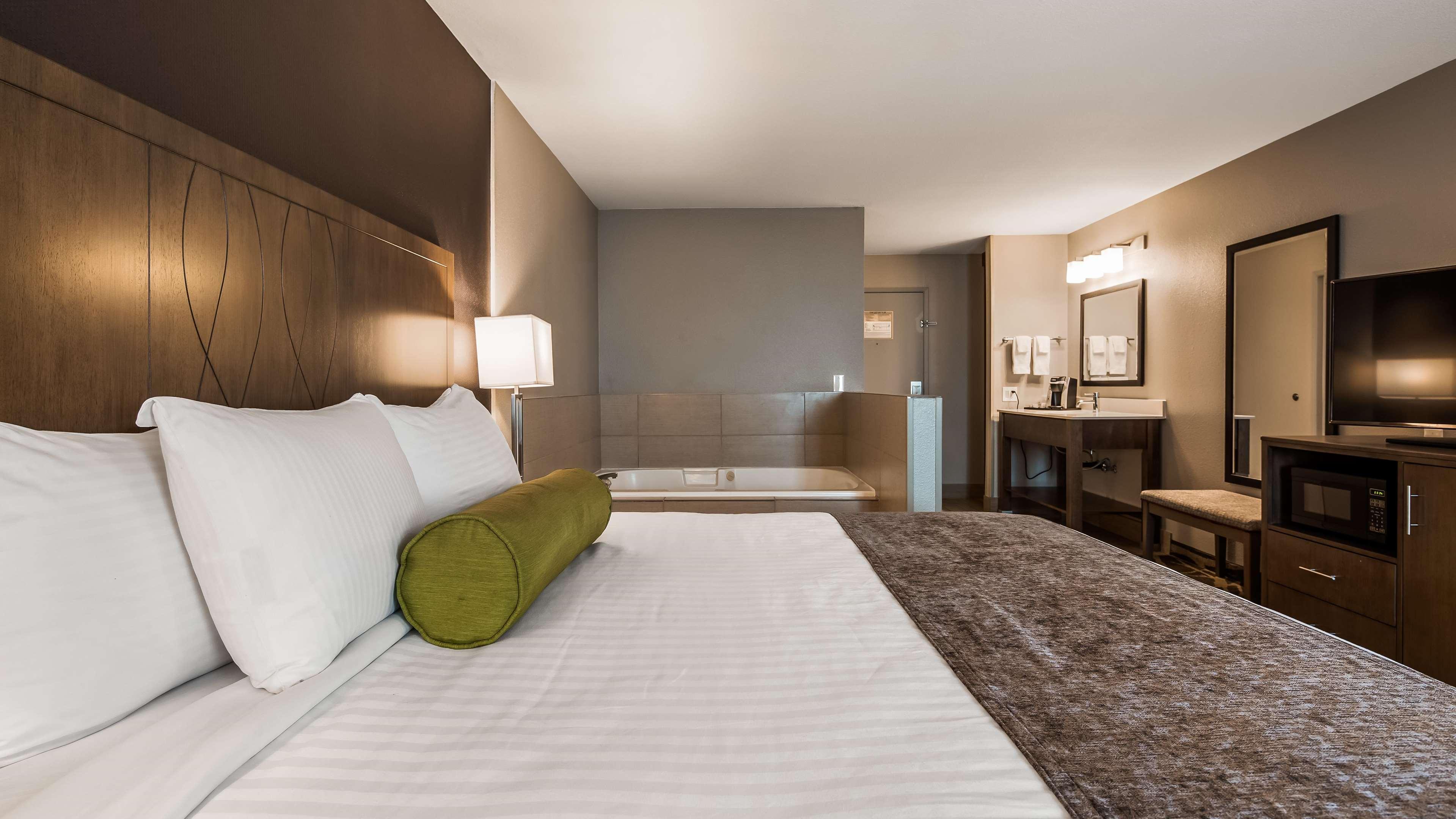 Best Western Hotel Des Thermes - Balaruc Les Bains Sete Bagian luar foto